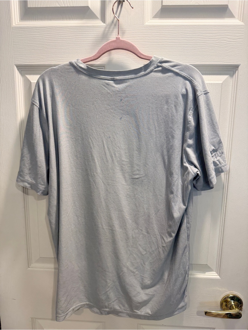 Vuori Strato Tee Men’s Large Athletic Performance Shirt Logo Wear Light Flaws - Picture 4 of 6